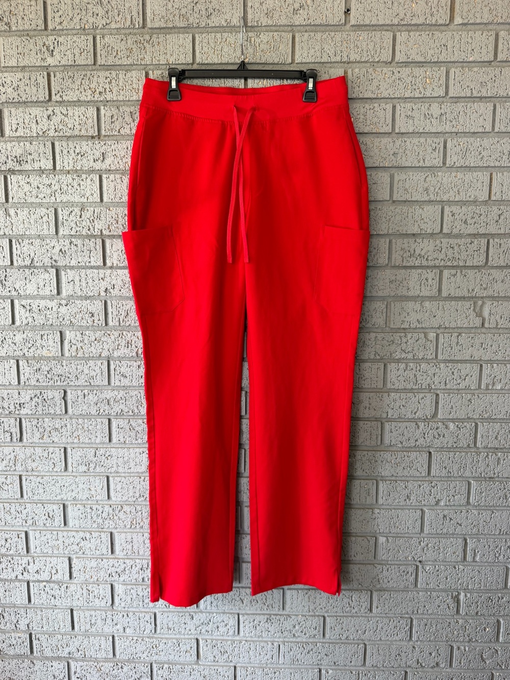 Mandala 7 Pocket Cargos Scrub Pants Bright Red Men’s Size Medium